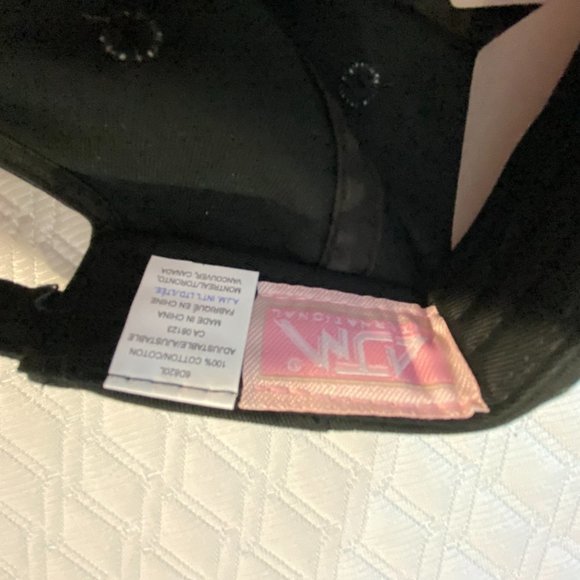 Black Baseball Cap with Pink Crystal Breast Cancer Awareness Ribbon NWOT - Picture 5 of 10